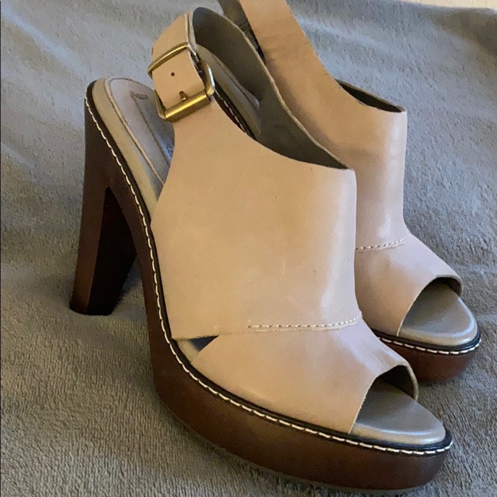 Banana Republic heels
